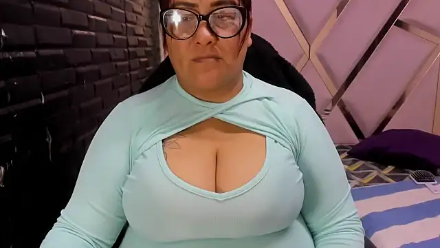 DaianaLutz online show from 11.28.25