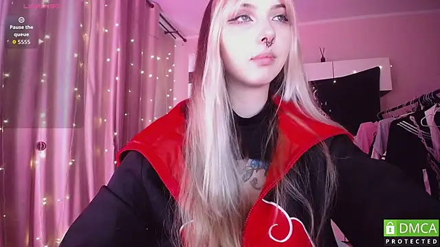 JustMeowGirl online show from 07.11.26