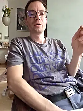 Schnubby1 online show from 02.24.25