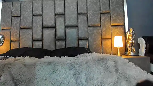 Foxy Assh  online show from 02.08.25