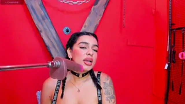 Snapshot of Foxy_Assh_ chatting on 04.22.26 Foxy Assh online show from 04.22.26