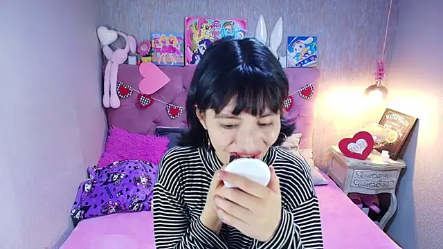 Snapshot of charlottemoonxz chatting on 02.15.26 charlottemoonxz online show from 02.15.26