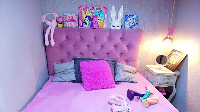 Snapshot of charlottemoonxz chatting on 02.26.26 charlottemoonxz online show from 02.26.26