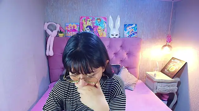 Snapshot of charlottemoonxz chatting on 02.28.26 charlottemoonxz online show from 02.28.26