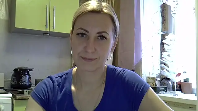 Snapshot of AshleyXHoney chatting on 12.24.24 AshleyXHoney online show from 12.24.24