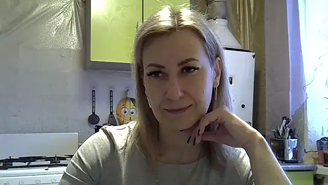 Snapshot of AshleyXHoney chatting on 01.16.25 AshleyXHoney online show from 01.16.25