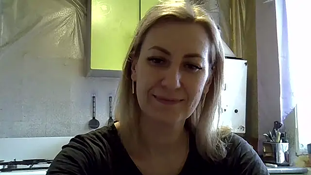 Snapshot of AshleyXHoney chatting on 01.16.25 AshleyXHoney online show from 01.16.25