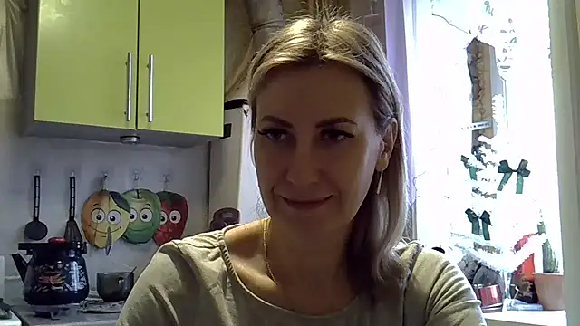 Snapshot of AshleyXHoney chatting on 01.17.25 AshleyXHoney online show from 01.17.25