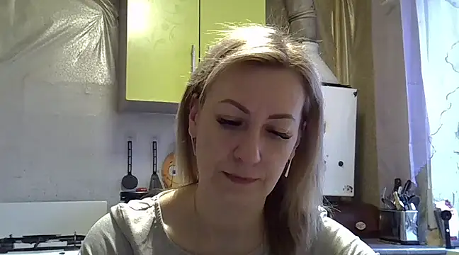 Snapshot of AshleyXHoney chatting on 01.24.25 AshleyXHoney online show from 01.24.25