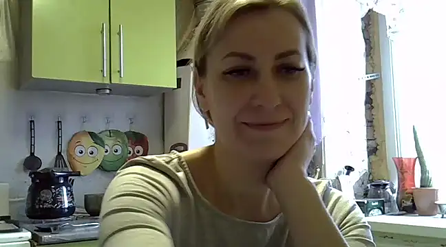 Snapshot of AshleyXHoney chatting on 02.03.25 AshleyXHoney online show from 02.03.25