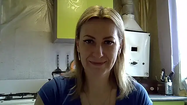 Snapshot of AshleyXHoney chatting on 03.22.25 AshleyXHoney online show from 03.22.25