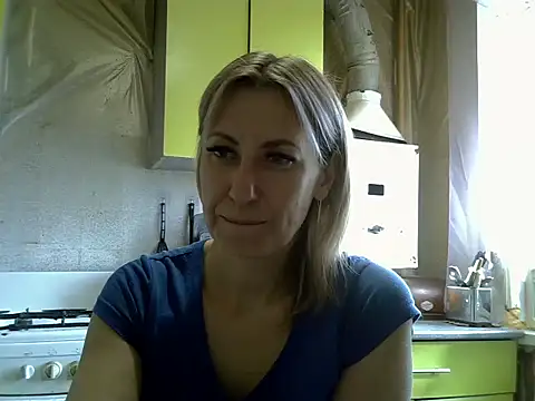 Snapshot of AshleyXHoney chatting on 10.02.25 AshleyXHoney online show from 10.02.25