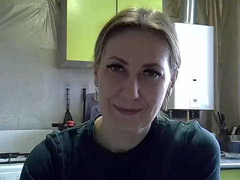 Snapshot of AshleyXHoney chatting on 02.24.26 AshleyXHoney online show from 02.24.26