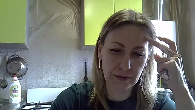 Snapshot of AshleyXHoney chatting on 03.03.26 AshleyXHoney online show from 03.03.26