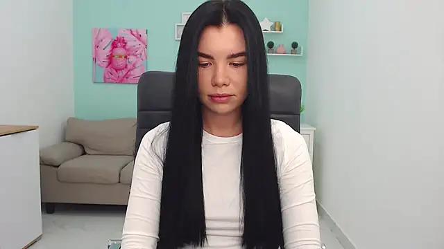 MadisonGomes online show from 12.16.24