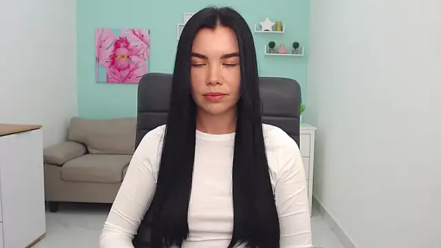 MadisonGomes online show from 12.16.24