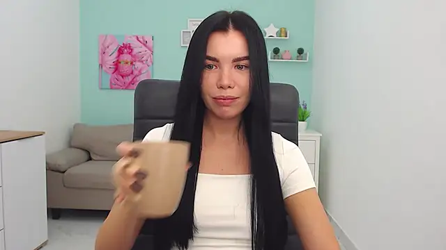 MadisonGomes online show from 12.18.24