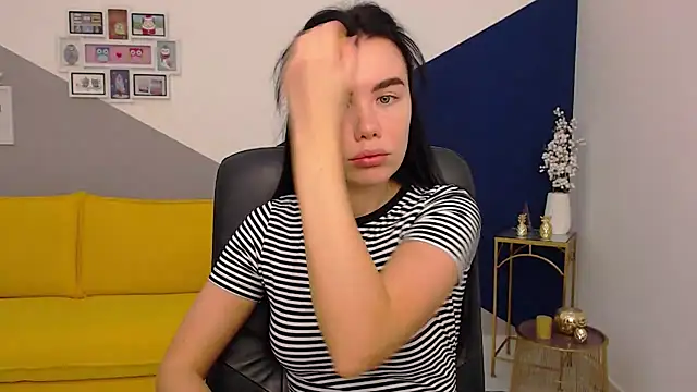 MadisonGomes online show from 12.22.24