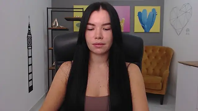 MadisonGomes online show from 10.28.25