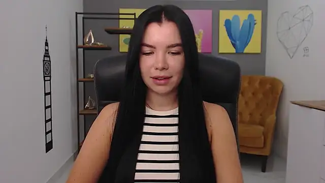 MadisonGomes online show from 10.30.25