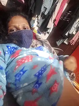 Snapshot of Sajal-03 chatting on 12.22.24 Sajal-03 online show from 12.22.24