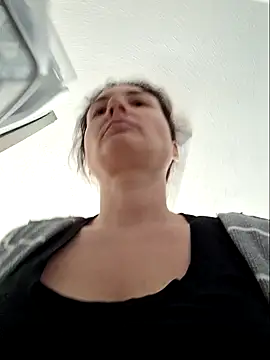 MilfyMrsRobinson online show from 01.28.25