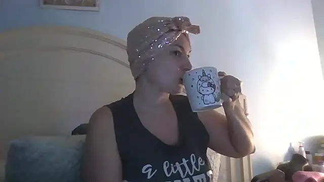 Snapshot of MilfyMrsRobinson chatting on 07.15.26 MilfyMrsRobinson online show from 07.15.26