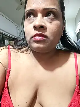 Snapshot of Love_Jenny chatting on 01.13.25 Love Jenny online show from 01.13.25