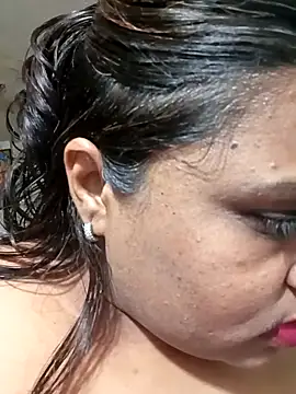 Snapshot of Love_Jenny chatting on 02.21.25 Love Jenny online show from 02.21.25