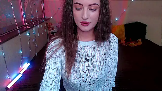 LizaSenri online show from 11.18.25