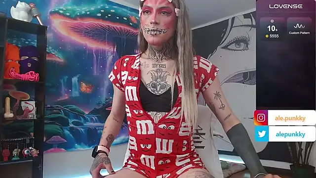 Snapshot of charlotbelucci_ chatting on 02.14.25 charlotbelucci online show from 02.14.25