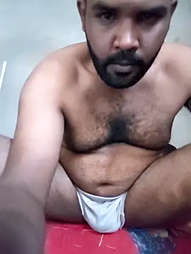 Snapshot of ListedLoin chatting on 10.10.25 ListedLoin online show from 10.10.25