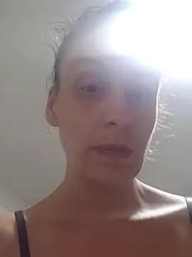 PrettyPocahontas69 online show from 10.02.25