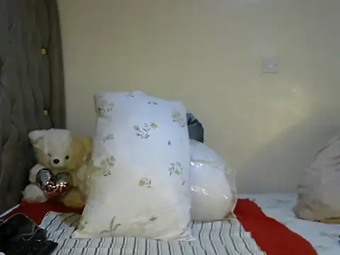 ebony Catalia online show from 10.23.25