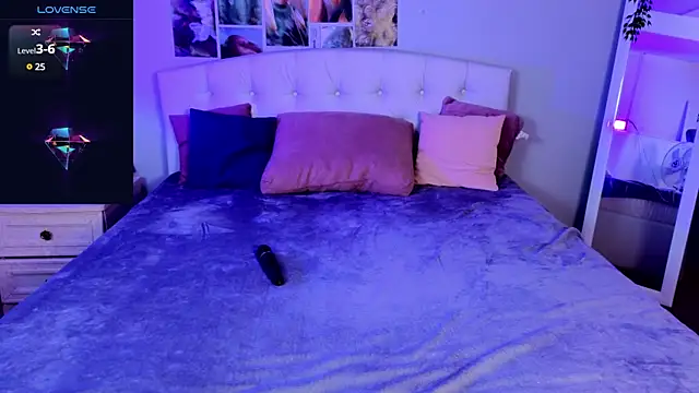 Snapshot of JessicaCartier chatting on 01.28.25 JessicaCartier online show from 01.28.25