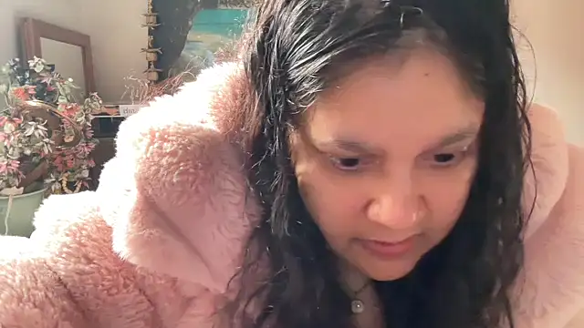 Snapshot of MelanieFawker chatting on 10.05.25 MelanieFawker online show from 10.05.25