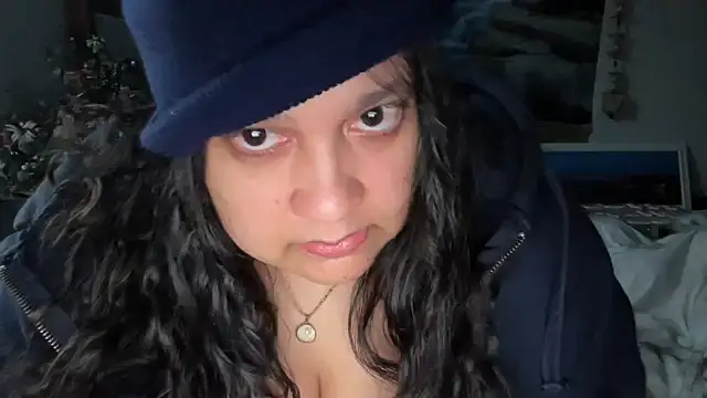 Snapshot of MelanieFawker chatting on 10.15.25 MelanieFawker online show from 10.15.25