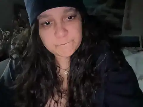 Snapshot of MelanieFawker chatting on 10.23.25 MelanieFawker online show from 10.23.25