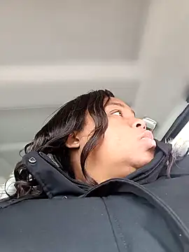 Snapshot of pinkpassionpleaser chatting on 01.05.25 pinkpassionpleaser online show from 01.05.25