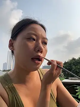 Eliza-E online show from 04.20.26