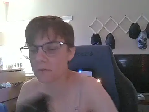 Snapshot of KaliSnow199623 chatting on 12.04.24 KaliSnow199623 online show from 12.04.24