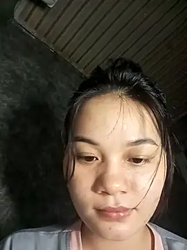 Ngoc-Trinh online show from 04.25.26