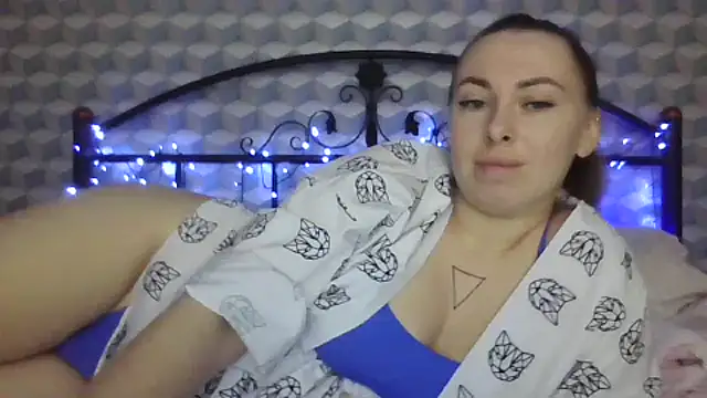  Leslyy Solo 1 online show from 12.21.24