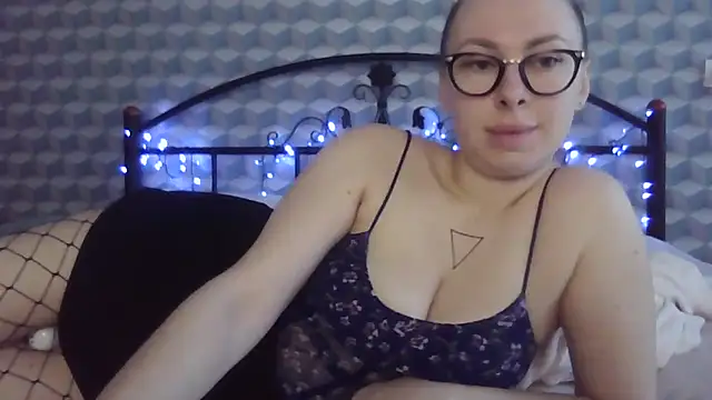  Leslyy Solo 1 online show from 02.17.25