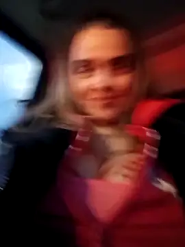 Snapshot of hugebobbs chatting on 10.31.25 hugebobbs online show from 10.31.25