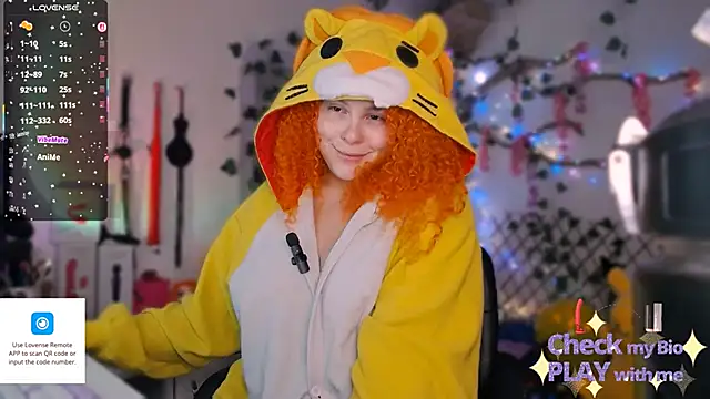 Snapshot of Alaska_colors7 chatting on 10.24.25 Alaska colors7 online show from 10.24.25