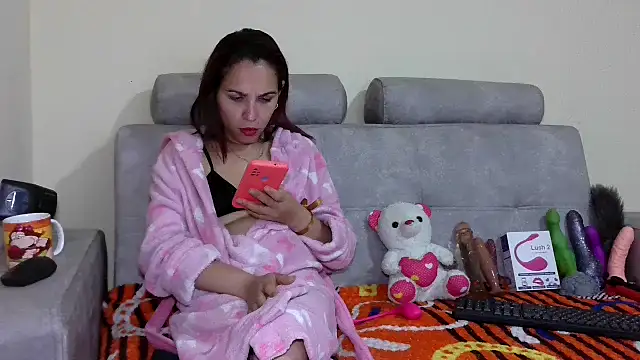 PenelopeHot 91 online show from 01.30.25