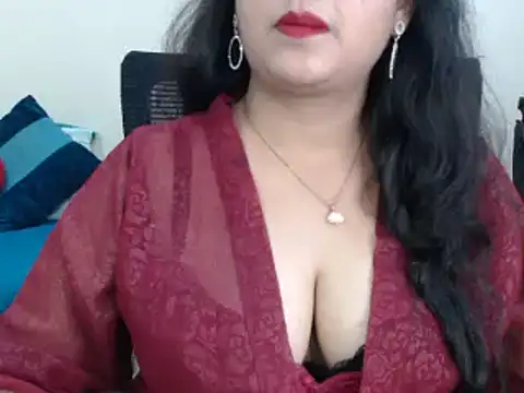 Snapshot of Inviting_Aanya chatting on 01.20.25 Inviting Aanya online show from 01.20.25