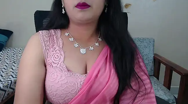 Snapshot of Inviting_Aanya chatting on 03.14.25 Inviting Aanya online show from 03.14.25