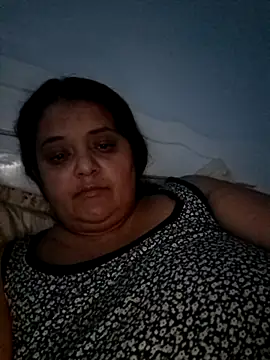 Snapshot of sarahhh1987 chatting on 11.07.25 sarahhh1987 online show from 11.07.25